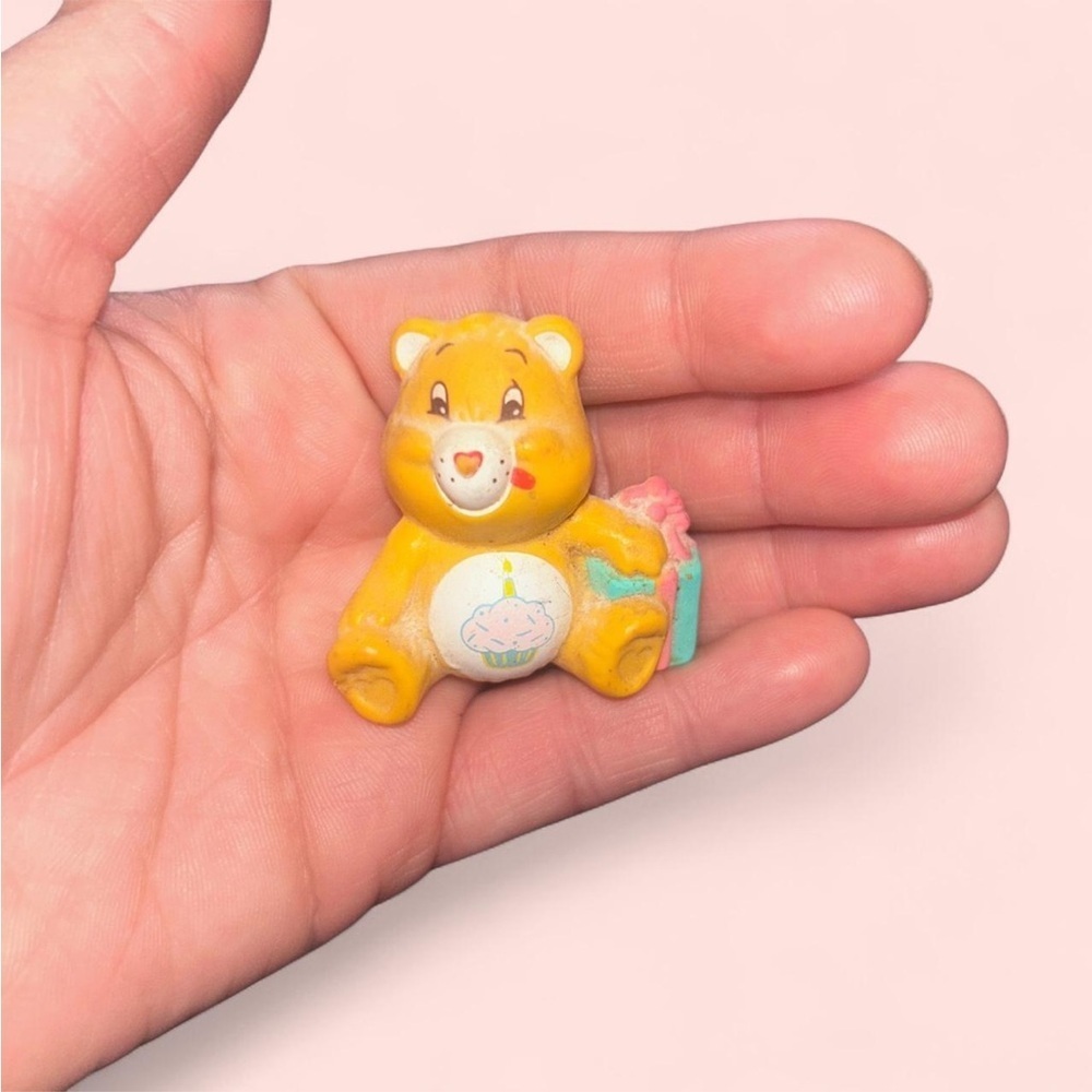 Care Bears Yellow and Pink Action Figure Playset - Picture 4 of 4